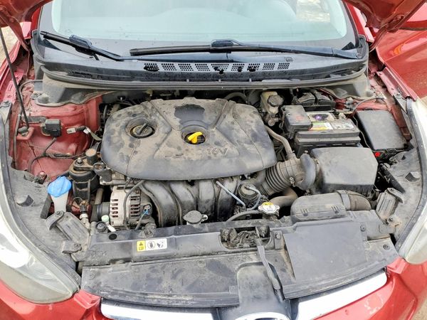 2015 HYUNDAI ELANTRA GLS(Middle)