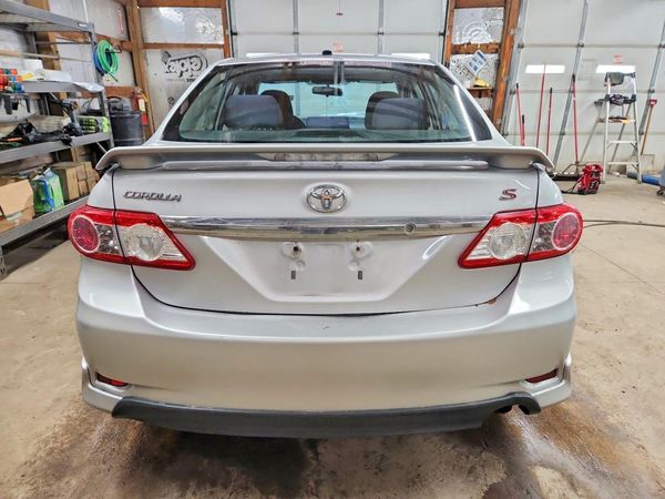 2012 TOYOTA COROLLA