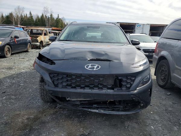 2023 HYUNDAI KONA SE