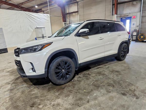 2019 TOYOTA HIGHLANDER SE/XLE