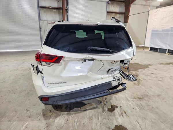 2019 TOYOTA HIGHLANDER SE/XLE
