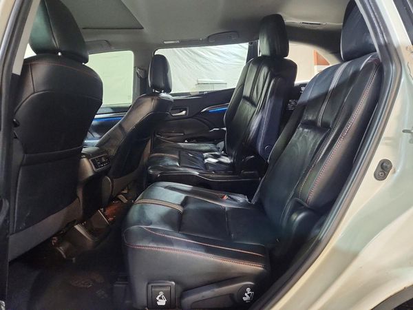 2019 TOYOTA HIGHLANDER SE/XLE