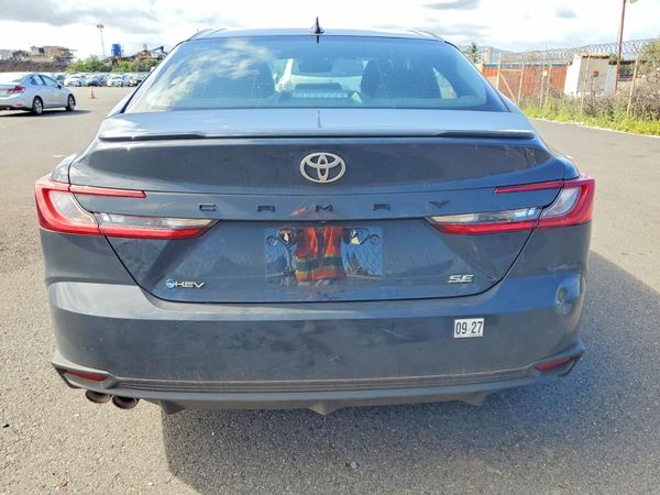 2025 TOYOTA CAMRY