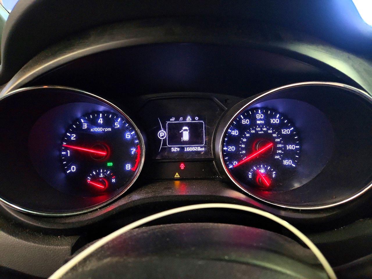 2017 KIA SEDONA LX