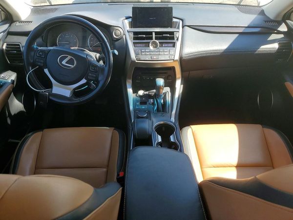 2015 LEXUS NX 200t Luxury