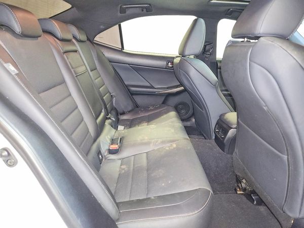 2016 LEXUS IS 300