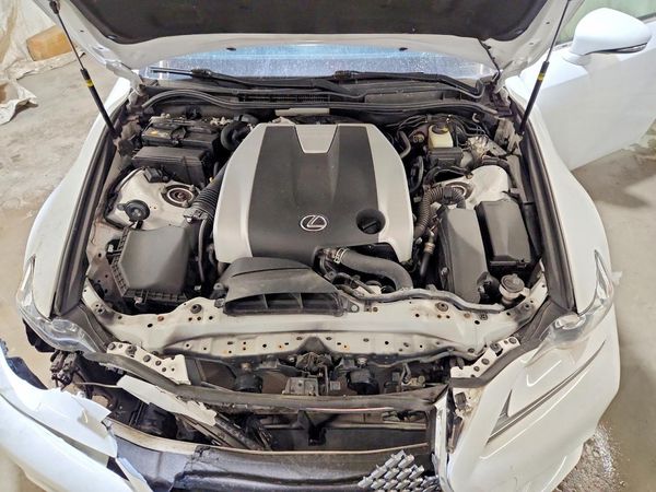 2016 LEXUS IS 300