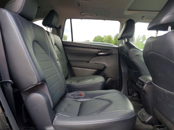 2023 TOYOTA HIGHLANDER HYBRID