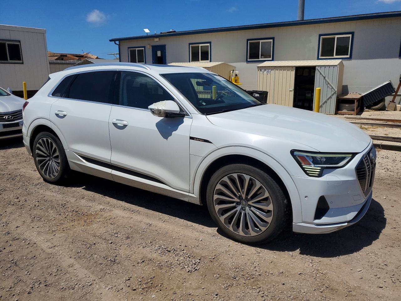 2019 AUDI E-TRON e-tron quattro Prestige