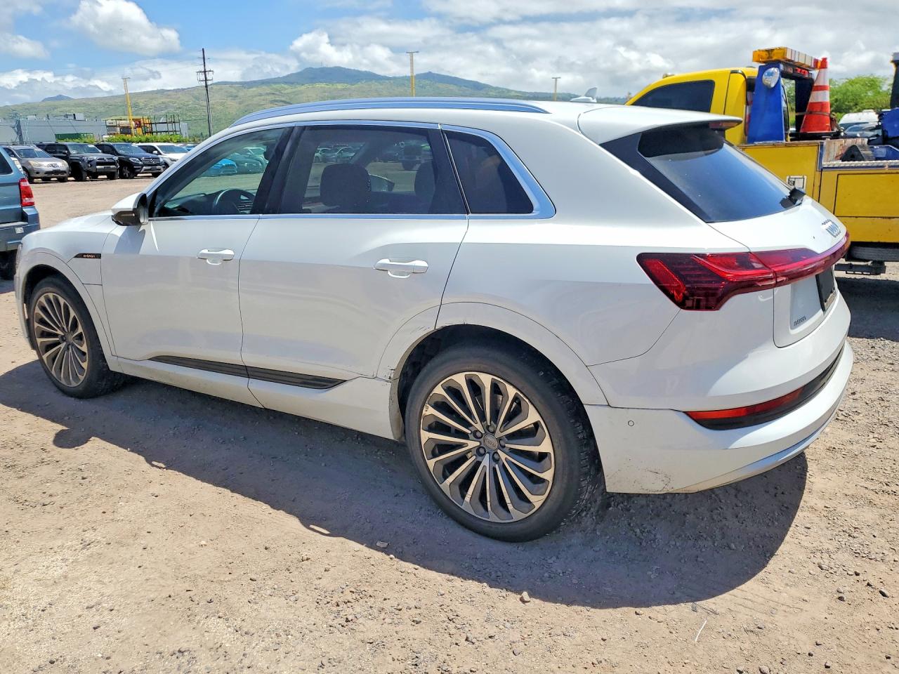 2019 AUDI E-TRON e-tron quattro Prestige