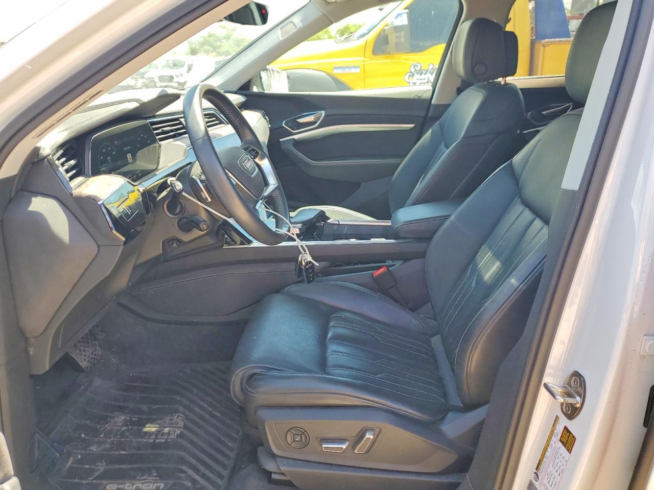 2019 AUDI E-TRON e-tron quattro Prestige