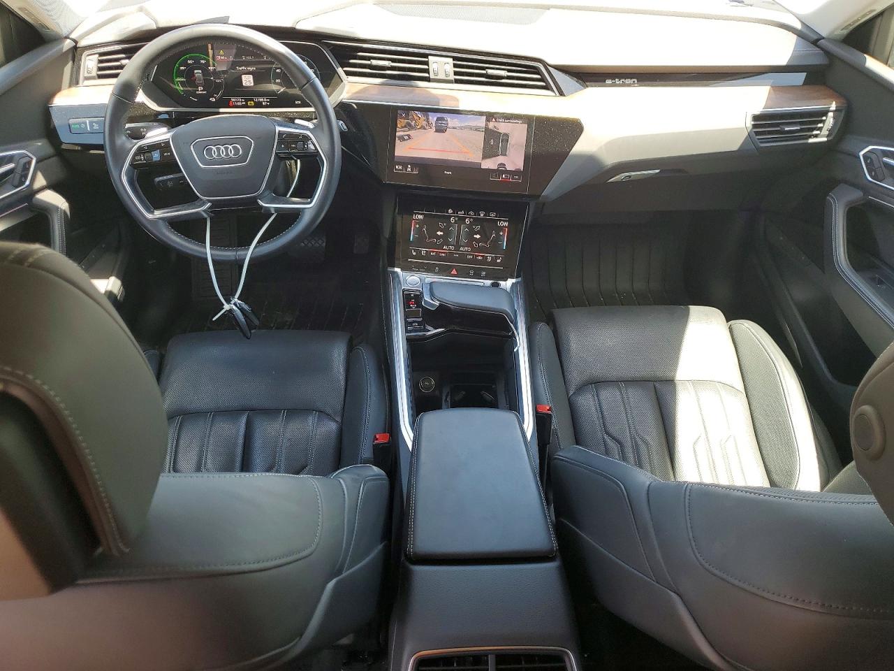 2019 AUDI E-TRON e-tron quattro Prestige