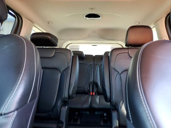 2023 JEEP GRAND CHEROKEE Limited — SUVN