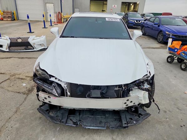 2016 LEXUS IS