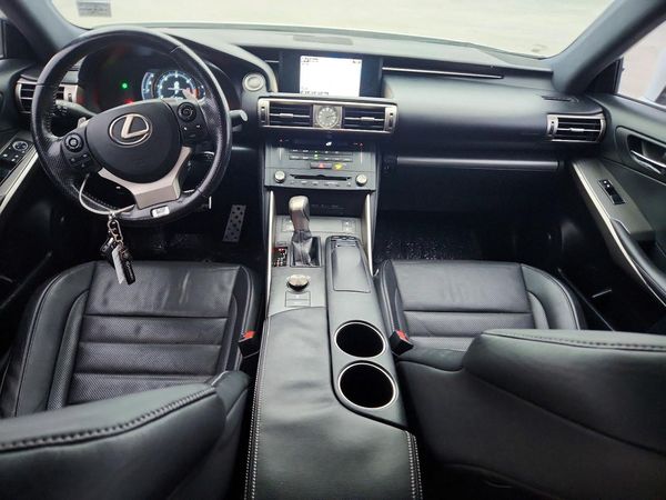 2016 LEXUS IS