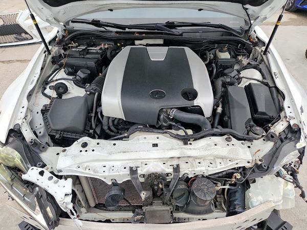 2016 LEXUS IS