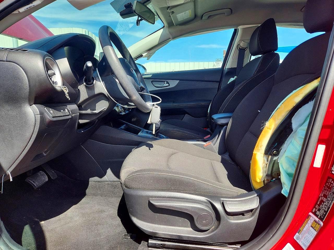 2021 KIA FORTE FE, LXS