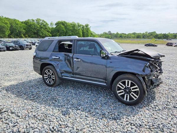 2018 TOYOTA 4RUNNER Ltd/SR5/SR5 Premium