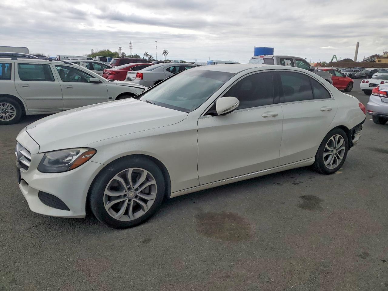 2015 MERCEDES-BENZ C Base