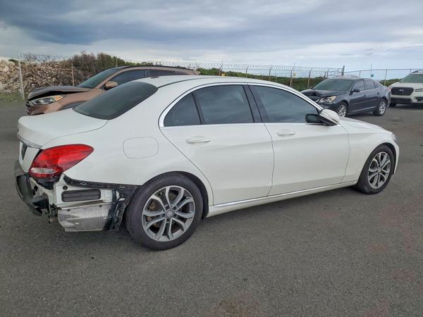 2015 MERCEDES-BENZ C Base