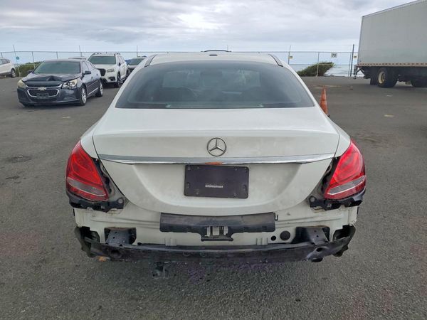 2015 MERCEDES-BENZ C Base