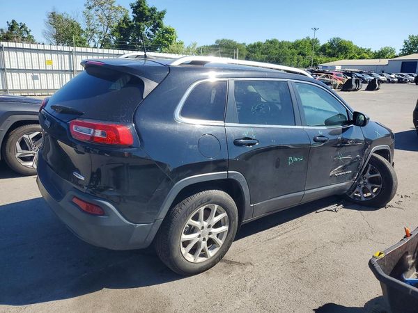 2017 JEEP CHEROKEE LATITUDE 4X4
