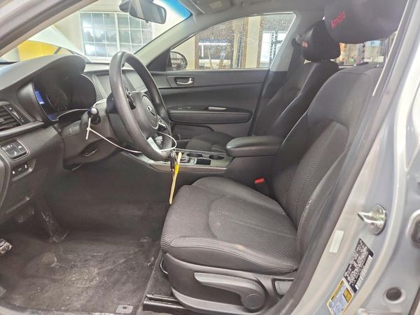 2019 KIA OPTIMA LX, S
