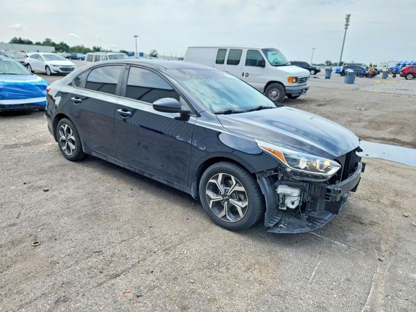 2021 KIA FORTE FE, LXS