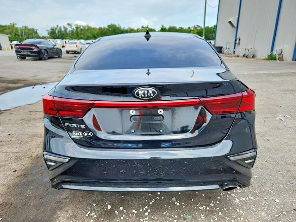 2021 KIA FORTE FE, LXS