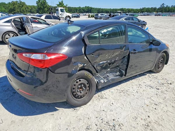 2016 KIA FORTE GL (Middle-Low Grade)