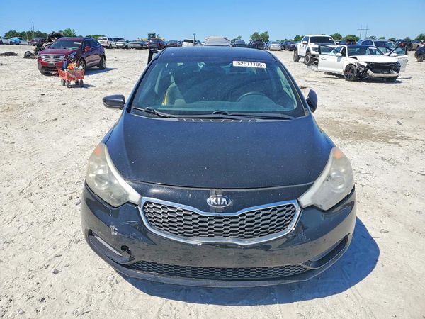 2016 KIA FORTE GL (Middle-Low Grade)