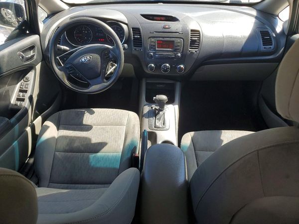 2016 KIA FORTE GL (Middle-Low Grade)