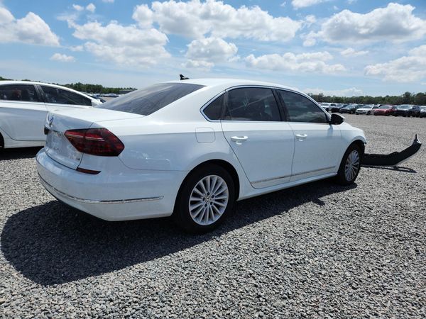 2017 VOLKSWAGEN PASSAT