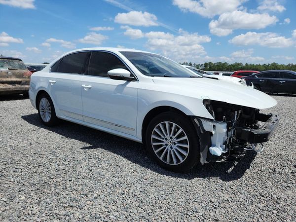 2017 VOLKSWAGEN PASSAT