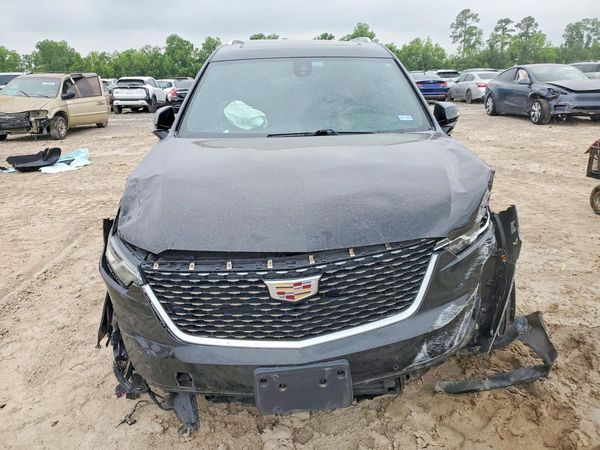 2021 CADILLAC XT6 Luxury