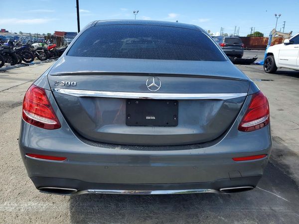 2017 MERCEDES-BENZ E E300