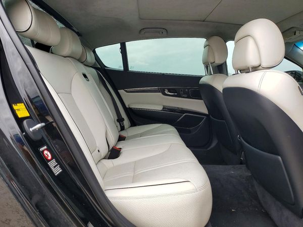2015 KIA K900