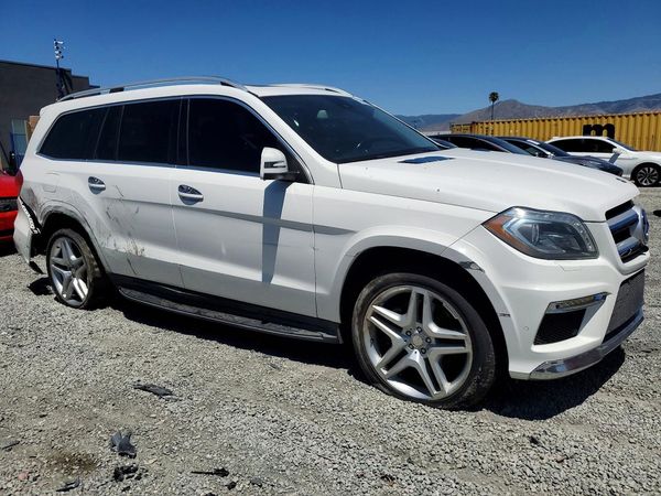 2014 MERCEDES-BENZ GL GL 550 4MATIC