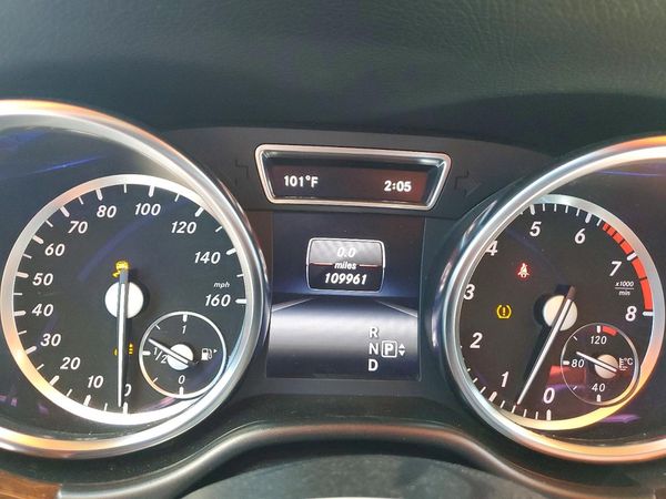 2014 MERCEDES-BENZ GL GL 550 4MATIC