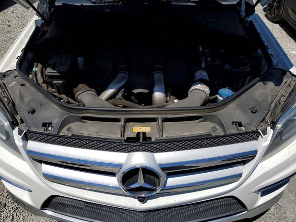 2014 MERCEDES-BENZ GL GL 550 4MATIC