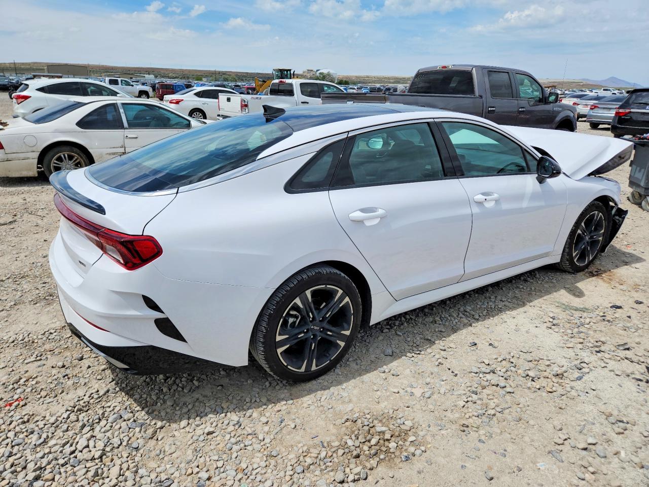 2024 KIA K5 GT-Line