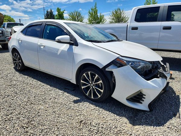 2017 TOYOTA COROLLA