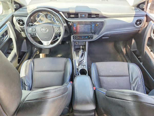 2017 TOYOTA COROLLA