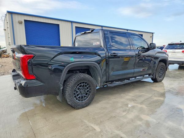 2025 TOYOTA TUNDRA
