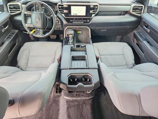 2025 TOYOTA TUNDRA
