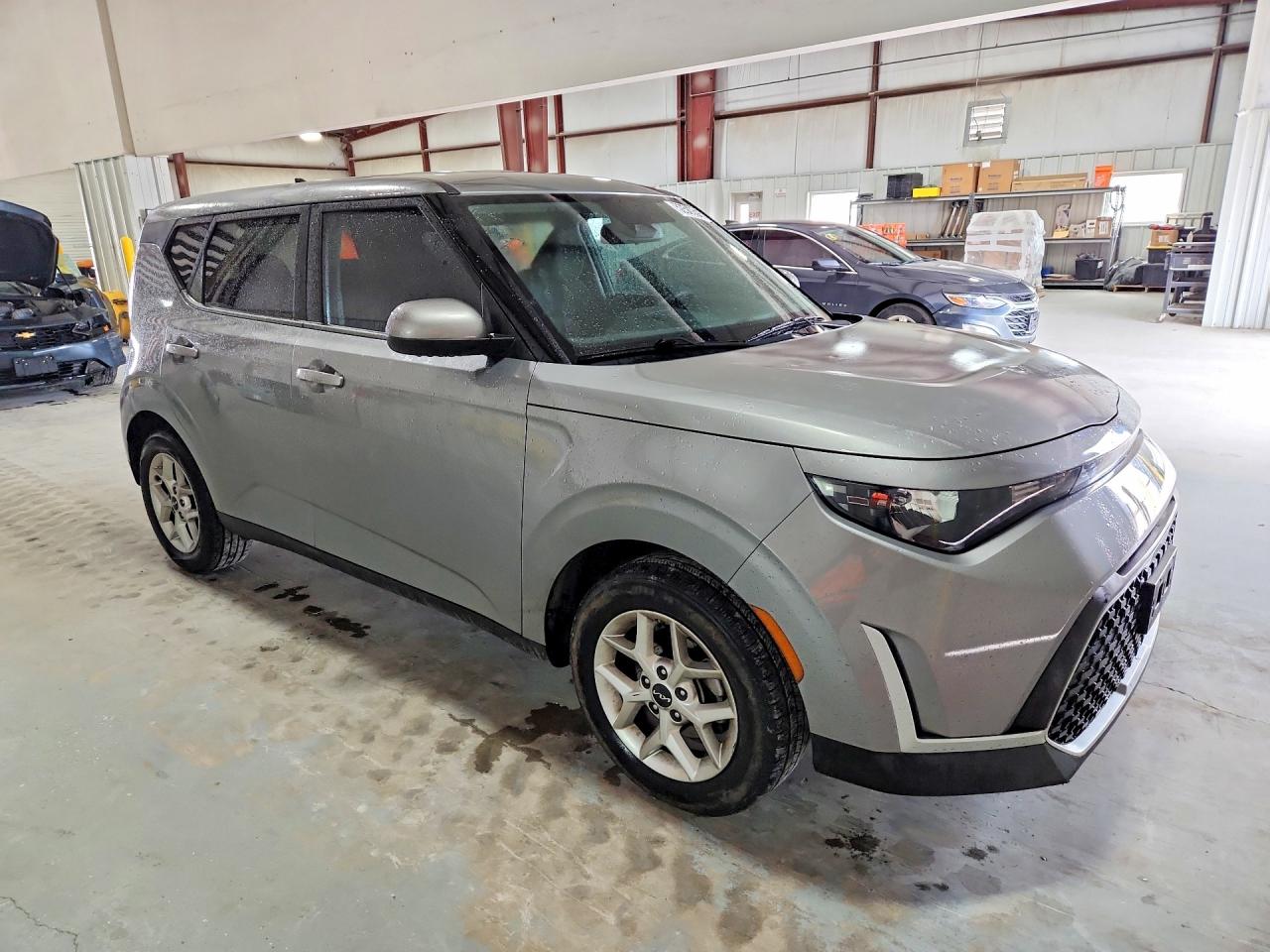 2023 KIA SOUL LX, S