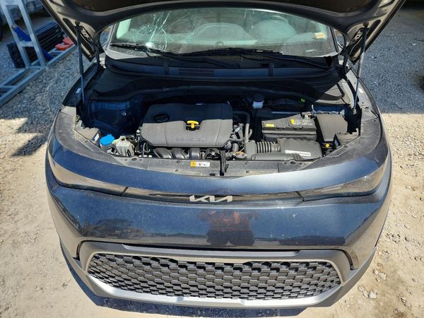 2023 KIA SOUL LX, S