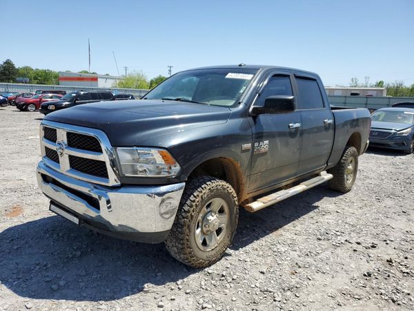 2015 RAM 2500 SLT CREW CAB 4X4