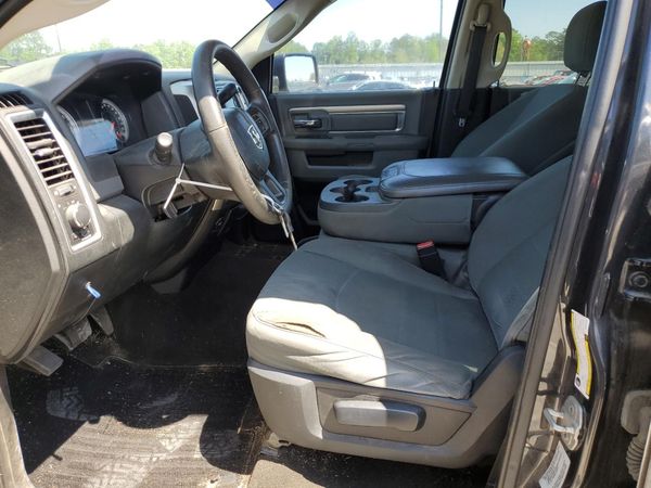 2015 RAM 2500 SLT CREW CAB 4X4