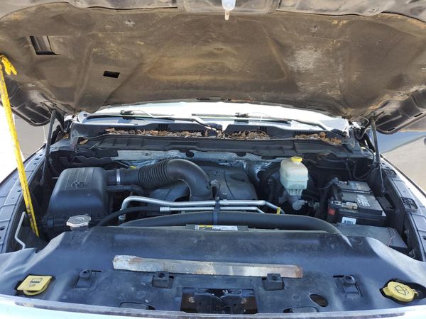 2015 RAM 2500 SLT CREW CAB 4X4